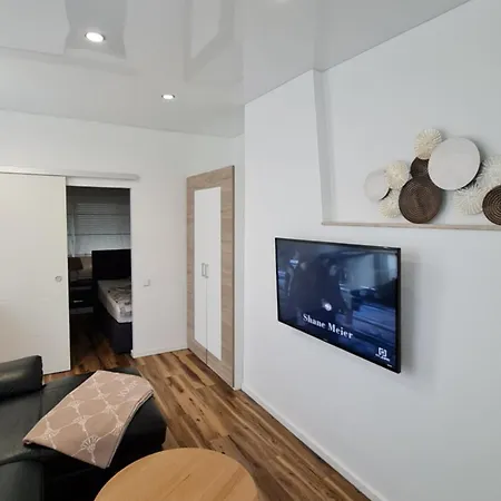 Handwerkerwohnung-monteurunterkunft 아파트 *