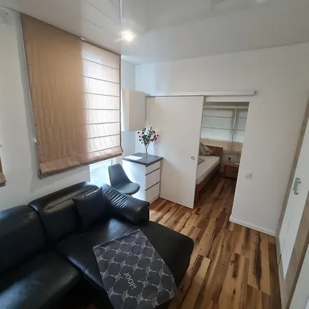 Handwerkerwohnung-monteurunterkunft 아파트 *