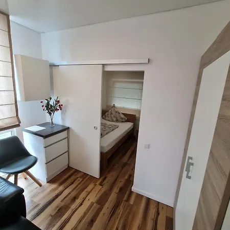 Handwerkerwohnung-monteurunterkunft 아파트 *