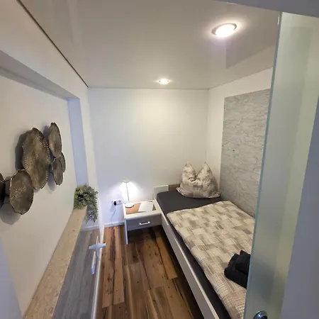 Handwerkerwohnung-monteurunterkunft 아파트 *